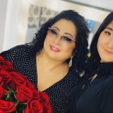 "Тұрмысқа шығып, бала сүйгеніме куә бол": Мақпал Жүнісованың қызы анасына ерекше тілек арнады (ВИДЕО)