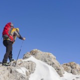 Алматы тауларында жарақат алған альпинист эвакуацияланды