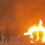 Семейде зейнеткер екі полицейдің көлігін өртеп жіберген