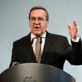 Германия қорғаныс министрі Ресейдің әрекетін террор деп атады