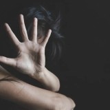 Некесіз жыныстық қатынасқа түскен ер мен әйелге 100 мәрте дүре соғылды (ФОТО)