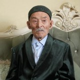 "Ауруханаға бір рет те барған емеспін": 100 жасқа келген ата ұзақ өмір сүрудің құпиясын ашты (ВИДЕО)