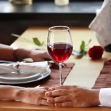 Ақмола облысында қалыңдық жігітін алдап, 1,5 миллион теңге ұрлаған