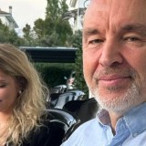 Әкесі қызына деп ай сайын 100 доллардан жинады: Ақыр соңында ол миллионер атанып шықты