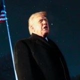 Трамп Иранмен сауда жасайтын елдерге тарифтерді көтеру туралы жарлыққа қол қойды