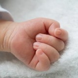 "Қан мөлшерін көбейтеміз деп ойлаған": Екі айлық сәби хиджамадан кейін қайтыс болды (ФОТО)