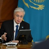 "Қосшыдан басшы көп... Бұл түбі жақсылыққа апармайды" – Тоқаев ұлттық компанияларға шүйлігіп, қатаң ескерту жасады