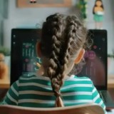 Астанада екінші ауысымдағы 0-6 сынып оқушылары онлайн оқитын болды