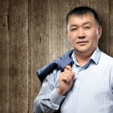 "Сүйінші, ағайын! Алла ғұмыр берсін": Әнші Қайрат Нұртастың әкесі қуанышты хабарын елге жеткізді (ФОТО)