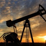 Ормуз бұғазындағы танкерлерге шабуылдардан кейін мұнай құны шарықтады