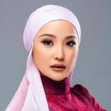 "Бірі жиі келіп тұрады, бірі мүлдем келмейді": Әнші Мөлдір Әуелбекова бұрынғы күйеулері туралы ашық айтты (ФОТО)