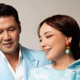 "Жылап отырмын": Сүйінші! Әнші Жазира Байырбекова Дубайдан аман-есен елге жеткенін айтты (ВИДЕО)