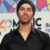 Энрике Иглесиас Қазақстанда екі ірі концерт өткізеді