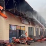 Шымкентте автокөлік жөндеу кешені өртенді