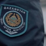 Астанада көшеде дәрет сындырған қытайлықтар енді Қазақстанға кіре алмайды