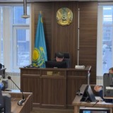 Блогер Жанабыловтар ісі бойынша сот отырысы өтіп жатыр