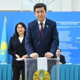 Мәжіліс төрағасы республикалық референдумда дауыс берді