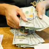 Қазақстанда доллар бағамы 2024 жылғы деңгейге дейін төмендеді