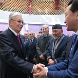 Тоқаев бірқатар азаматты мемлекеттік наградалармен марапаттады