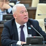 "Қолын қанға малған жүргізуші әлі күнге дейін қамалған жоқ": Депутат Алматыдағы жол апаты туралы шындықты айтты (ВИДЕО)