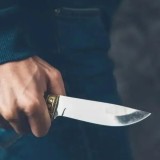 3 литр қан жоғалтқан: Өскеменде 16 жастағы қыз баланы пышақтап кетті