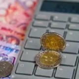 “Зейнетақыдан 20 пайыз ұстап қалады“ - Еңбек министрлігі мәлімдеме жасады