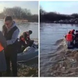 Ақмола облысында көпірді су алып, тұрғындар қайықпен құтқарылып жатыр