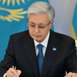 Мемлекет басшысы белгілі ғалымдарды марапаттады