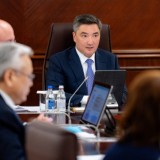 «Бос әңгімені доғару керек: Үкімет басшысы министрлерге нақты іспен айналысуды тапсырды