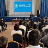 «Заң мен тәртіп»: елордалық оқушыларға цифрлық қауіпсіздік бойынша лекция өтті