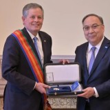 Қазақстан Президентінің Өкілі Вашингтонда АҚШ сенаторын марапаттады