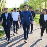 Алматы әкімі Жетісу ауданындағы абаттандыру жобаларымен танысты