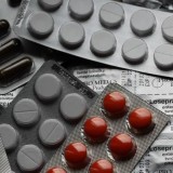 Елде 4 мыңнан астам тегін дәрі-дәрмек заңсыз сатылған