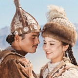 "Қыз Жібек" фильмінде Өтекешова киген қамзолды Баян Алагөзова қалай алған?