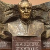 Украина Назарбаевқа орнатқан ескерткішті бұзбайтын болды