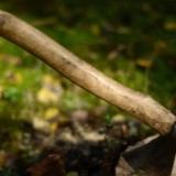 Алматыда мектепке балтамен барған оқушыға қылмыстық іс қозғалды