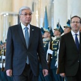 Тоқаев Ақордада Израиль Президентін ресми қарсы алды