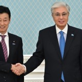 Жапония Парламентінің Қазақстанмен достық лигасының төрағасын қабылдады   https://kaz.inform.kz/news/prezident-zhaponiya-parlamentnn-kazakstanmen-dostik-ligasinin-toragasin-kabildadi-878c5e/