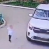 Астанада екіге толмаған баланы көлік қағып, көз жұмды
