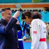 ШҚО әкімі жас спортшыларды марапаттады