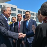 Қасым-Жомарт Тоқаевқа 001 сериялы карта берілді