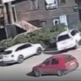 Көкшетауда жүргізуші тағы да педальдарды шатастырып, баланы қағып кетті
