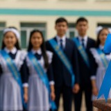 Соңғы қоңырау: 	Биыл 215 мыңнан астам түлек мектеп бітіреді