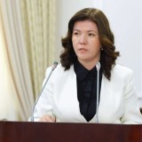 Қазақстанда мұғалімдерге өз оқушыларына ақшаға сабақ беруге тыйым салынуы мүмкін