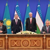 Тоқаев пен Мирзиёев келісімдерінің жалғасы: жаңа Жол картасы қабылданды