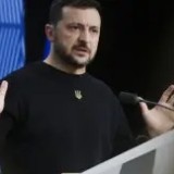 Зеленский Путинмен тікелей келіссөз жүргізуге дайын екенін мәлімдеді