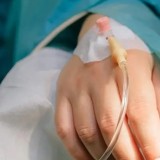 Жол апатынан кейін көлік өртенді: екі адамның жағдайы ауыр