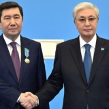 Президент AMANAT партиясының бұрынғы төрағасы Ерлан Қошановқа алғыс айтты