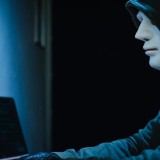 Android қолданушылары үшін: ақша жымқыратын вирус тарауда