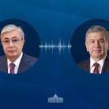 Тоқаев пен Мирзиёев қазақ-өзбек қатынастарының дамуын талқылады